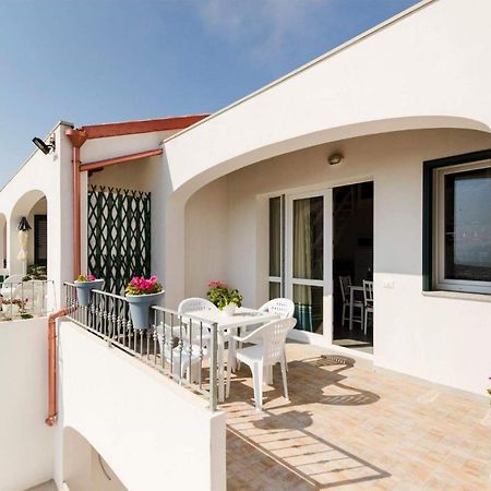 Residence Fior Di Sulcis Calasetta Exterior foto