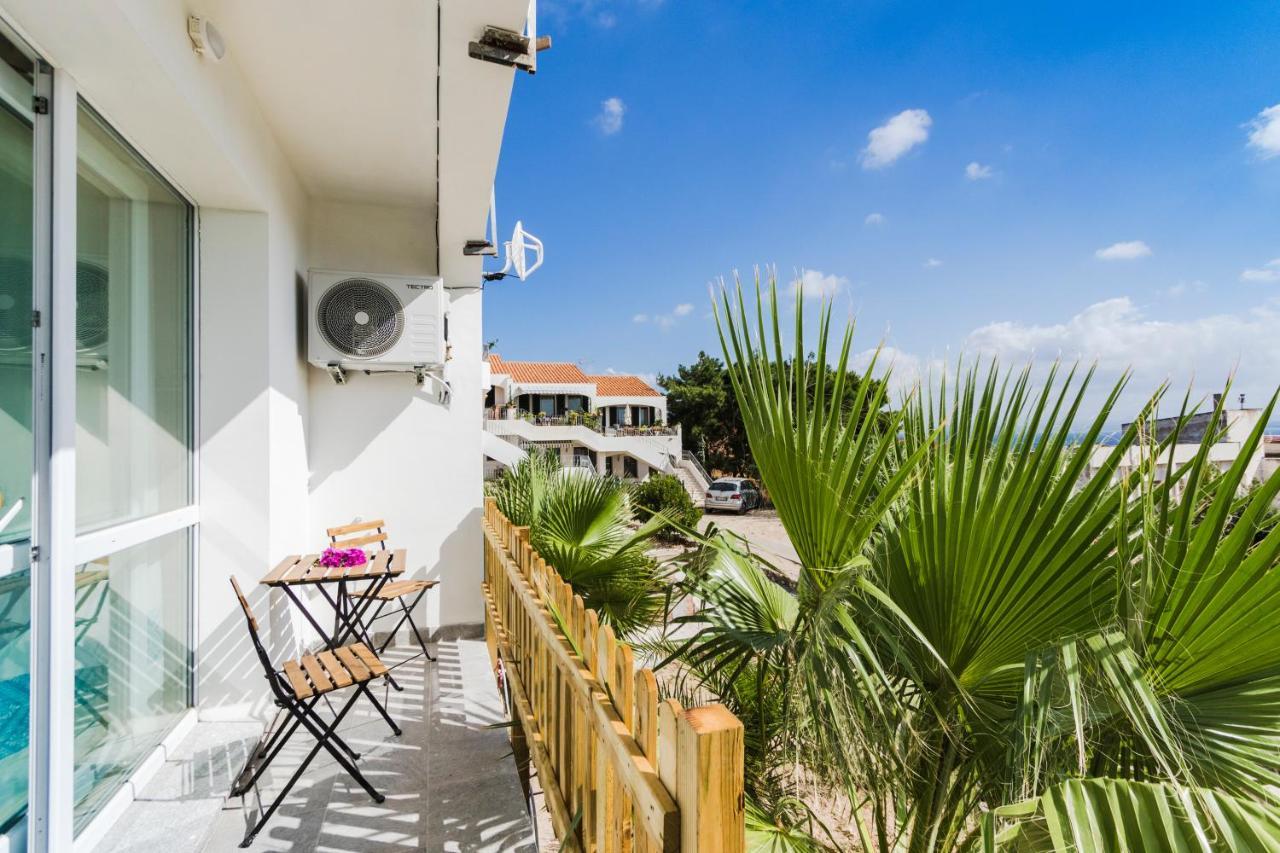 Residence Fior Di Sulcis Calasetta Exterior foto
