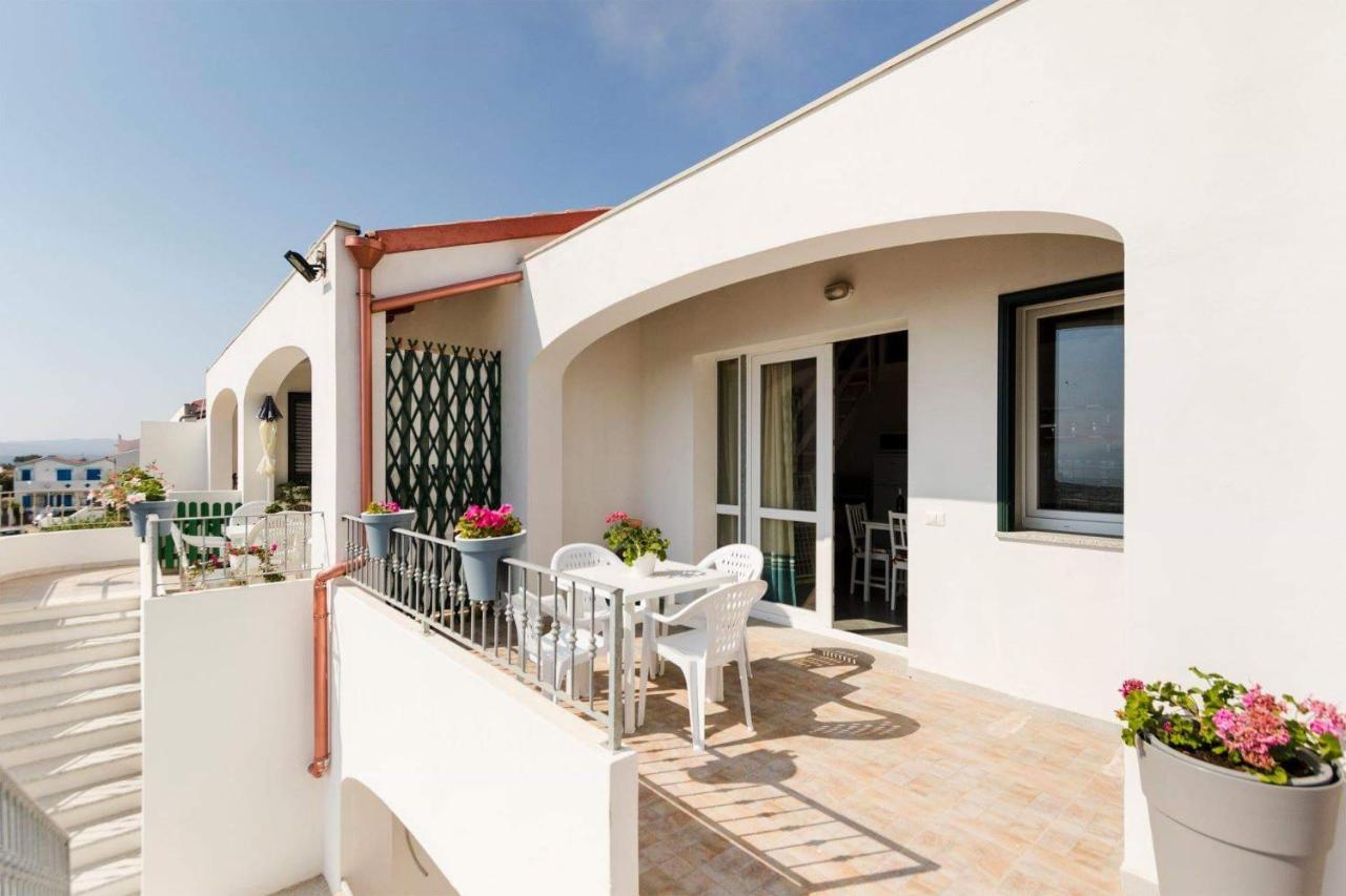 Residence Fior Di Sulcis Calasetta Exterior foto